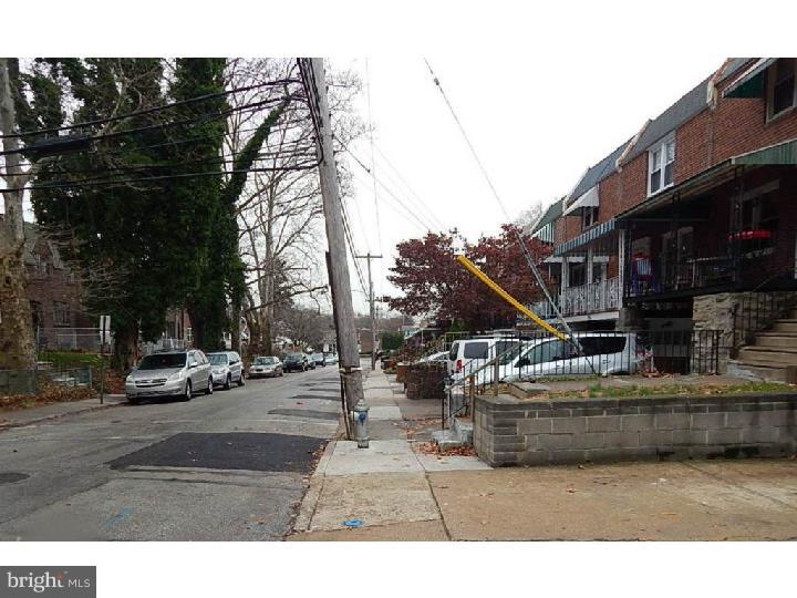240 Hampden Road Upper Darby, PA 19082 - Photo 4 of 25