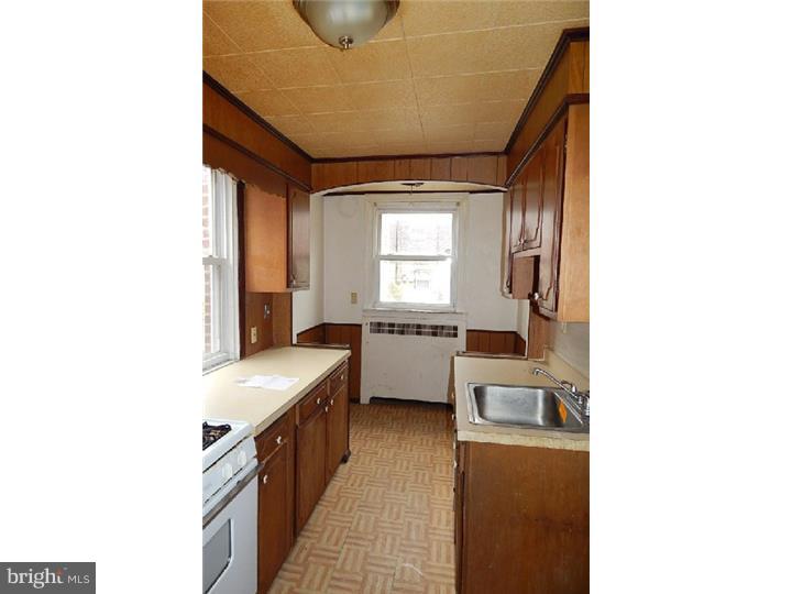 240 Hampden Road Upper Darby, PA 19082 - Photo 8 of 25