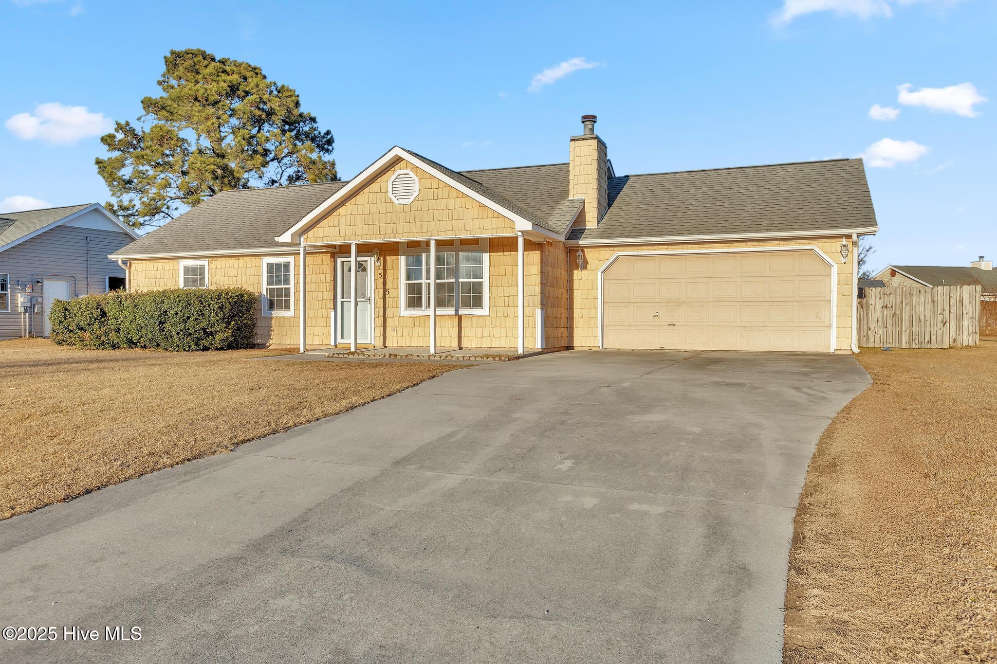 505 Amber Avenue Hubert, NC 28539 - Photo 2 of 26 IMG_9420