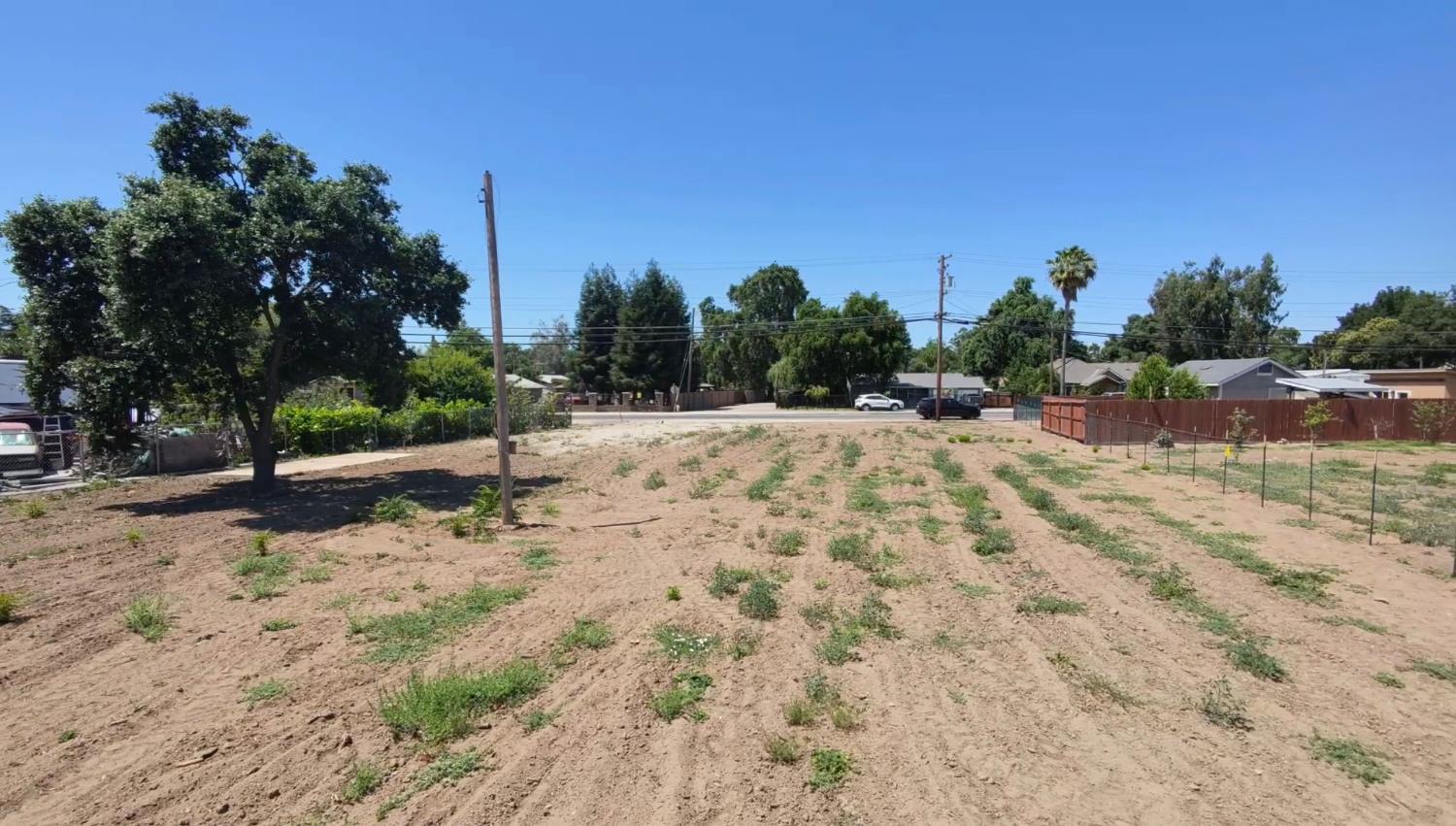 2508 Paradise Road Modesto, CA 95358 - Photo 8 of 17