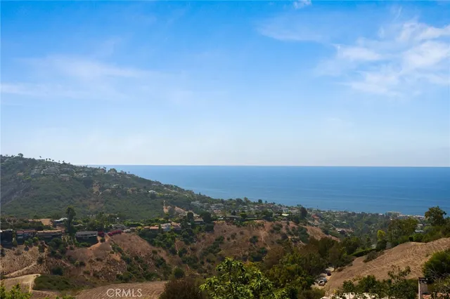 $6,995,000 | 2155 Temple Hills Drive, Laguna Beach, CA 92651