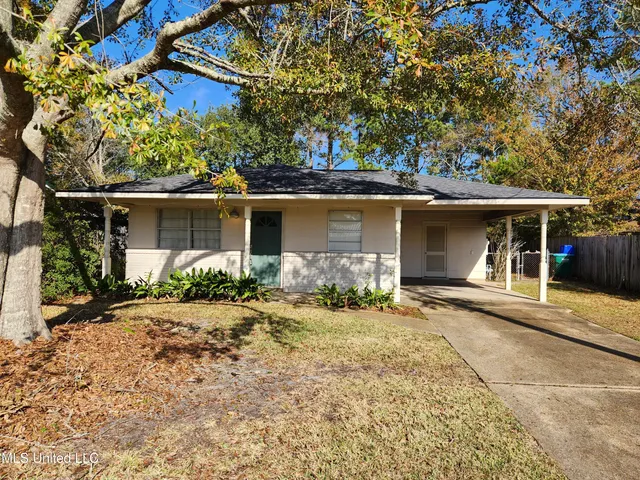 $1,450 | 117 Roberts Circle, Ocean Springs, MS 39564