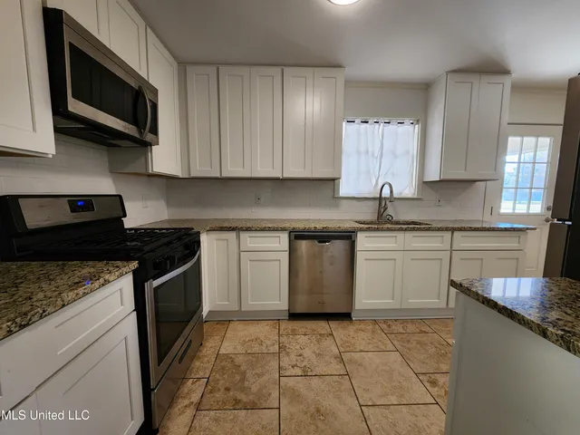 $1,450 | 117 Roberts Circle, Ocean Springs, MS 39564