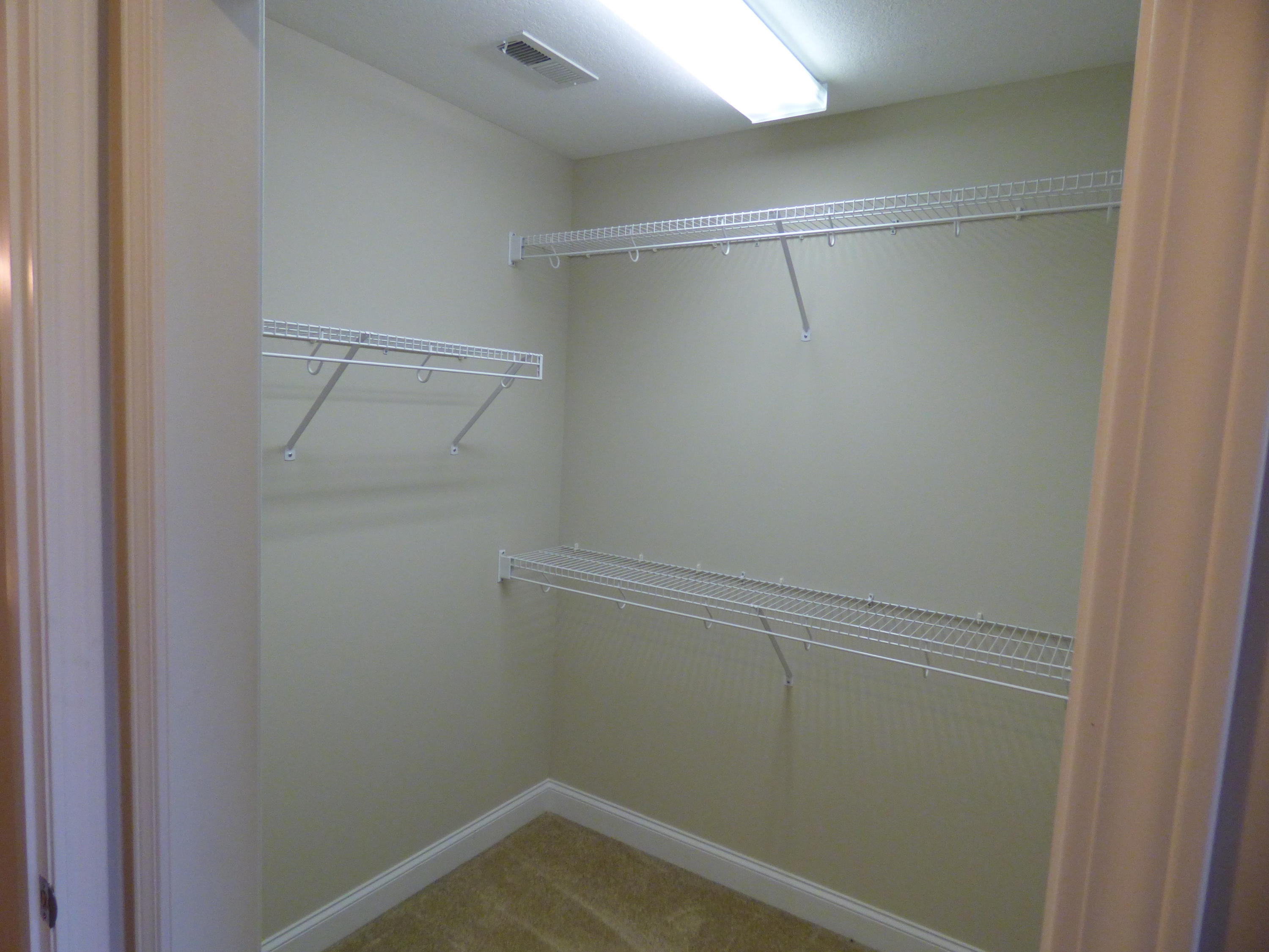 322 Angus Crossing Corryton, TN 37721 - Photo 14 of 25 Master Walk-in-closet