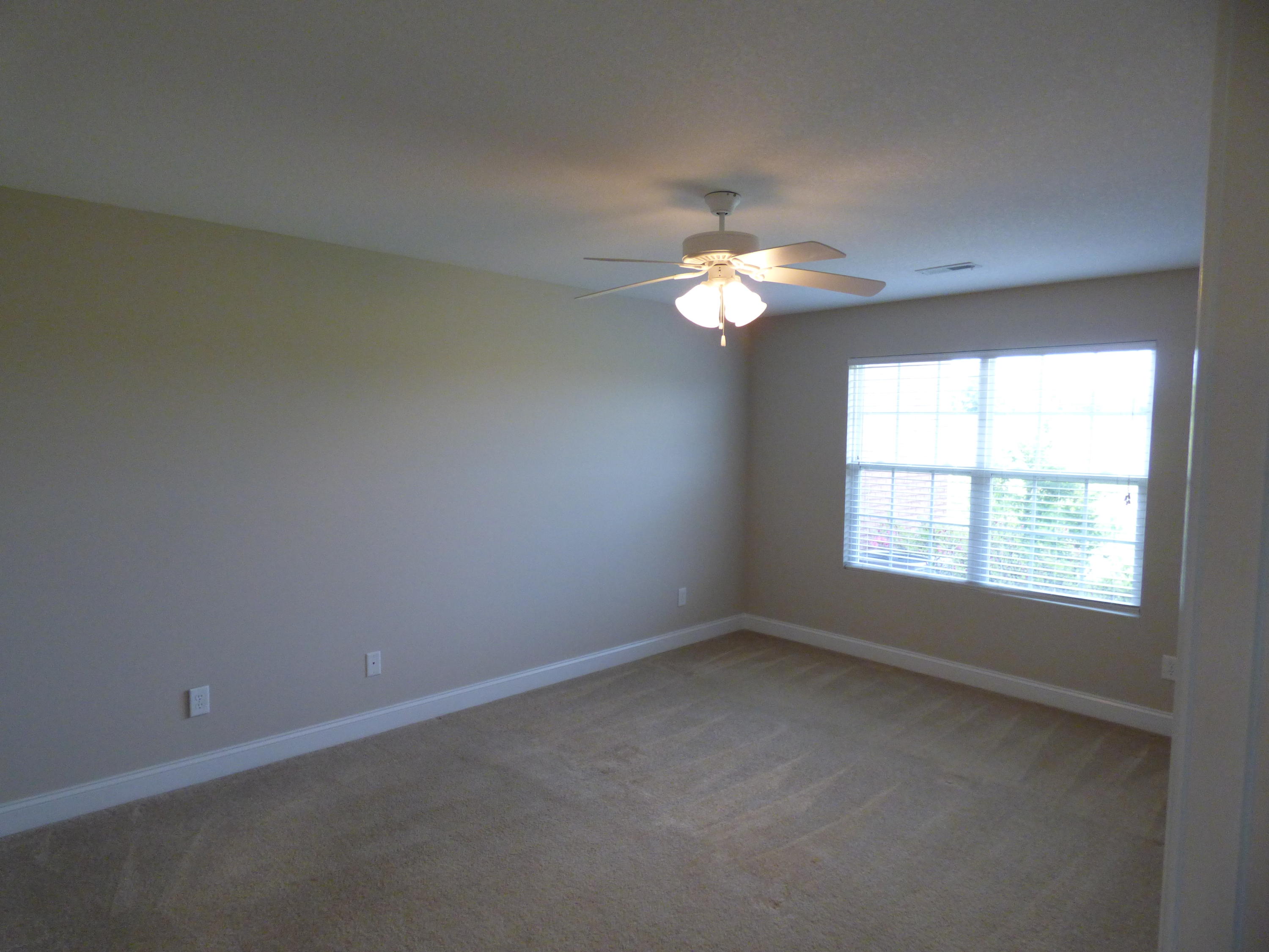 322 Angus Crossing Corryton, TN 37721 - Photo 6 of 25 Master bedroom
