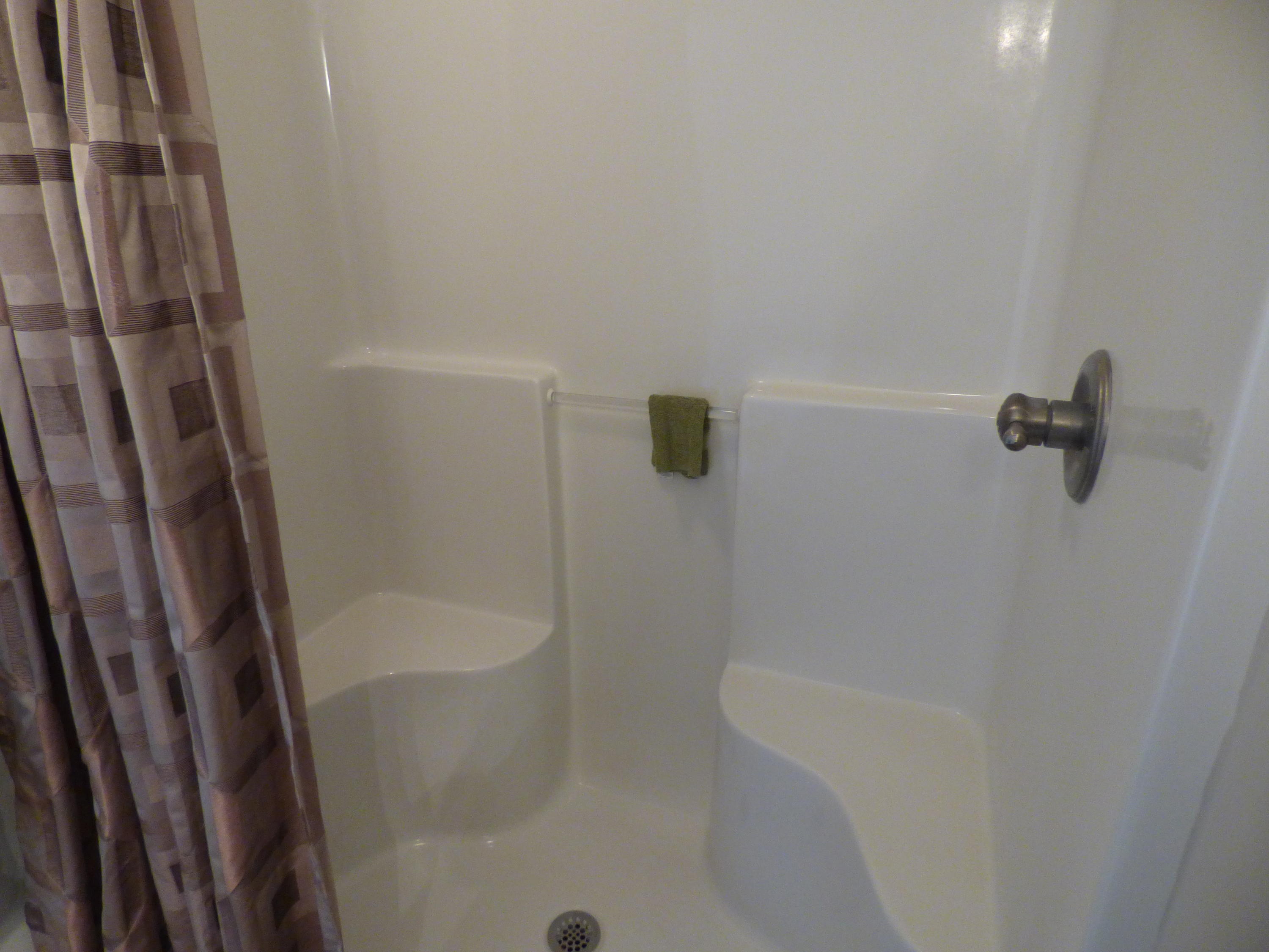 322 Angus Crossing Corryton, TN 37721 - Photo 9 of 25 Bathroom 2