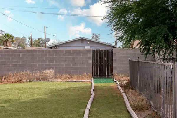 $1,900 | 541 West Melrose Drive, Casa Grande, AZ 85122