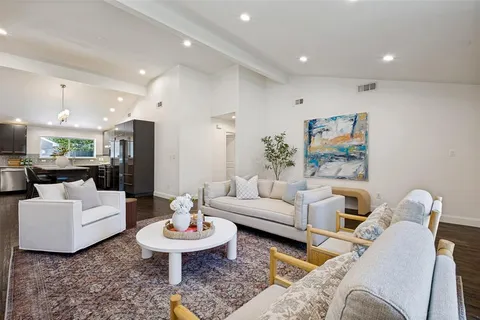 $875,000 | 6524 Kenwell Street, Dallas, TX 75209