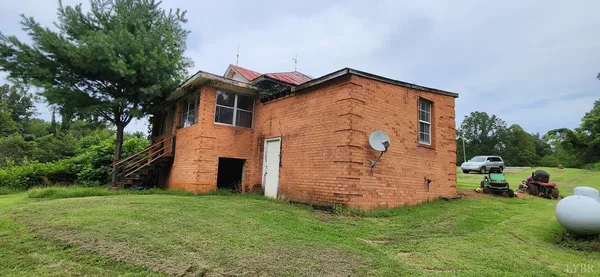 $199,900 | 13384 Hardy Road, Hardy, VA 24101