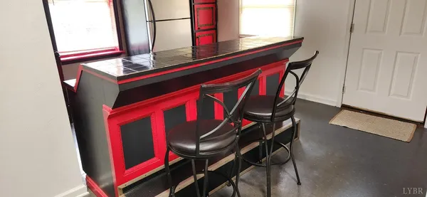 $199,900 | 13384 Hardy Road, Hardy, VA 24101