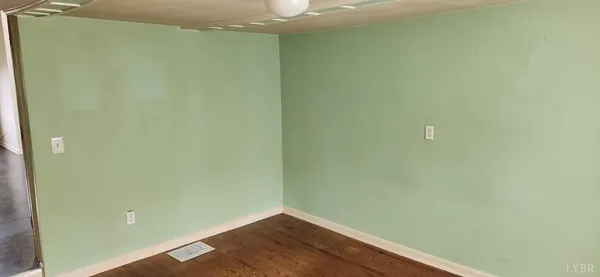 $199,900 | 13384 Hardy Road, Hardy, VA 24101