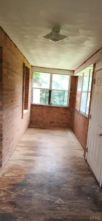 $199,900 | 13384 Hardy Road, Hardy, VA 24101