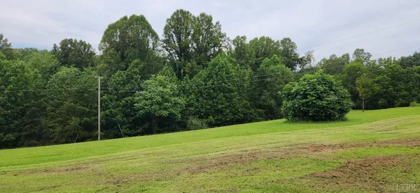 $199,900 | 13384 Hardy Road, Hardy, VA 24101