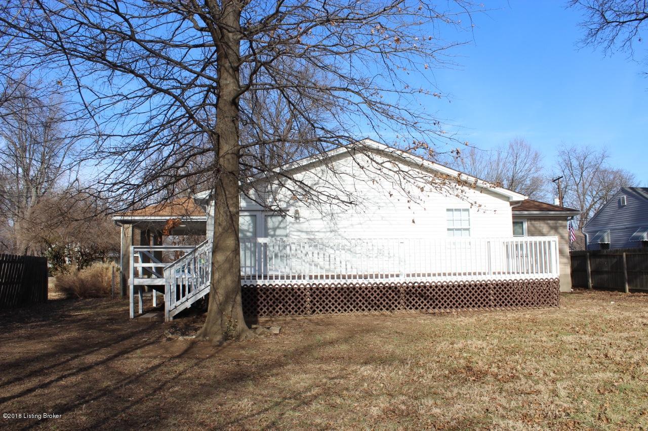 2708 Ralph Avenue Louisville, KY 40216 - Photo 25 of 32 aralph49