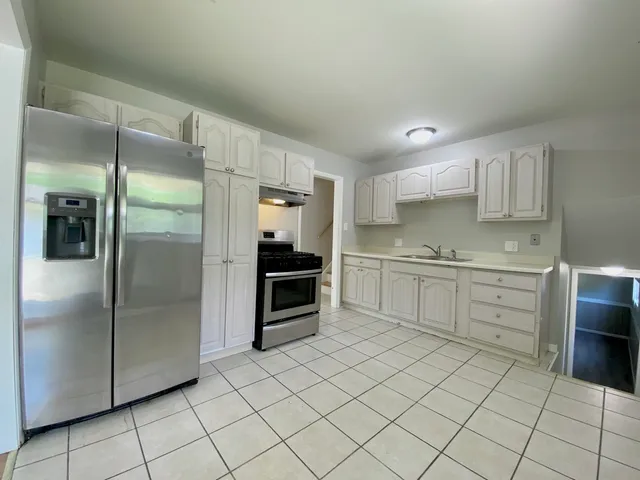 $211,000 | 634 Lexington Drive, Chicago Heights, IL 60411