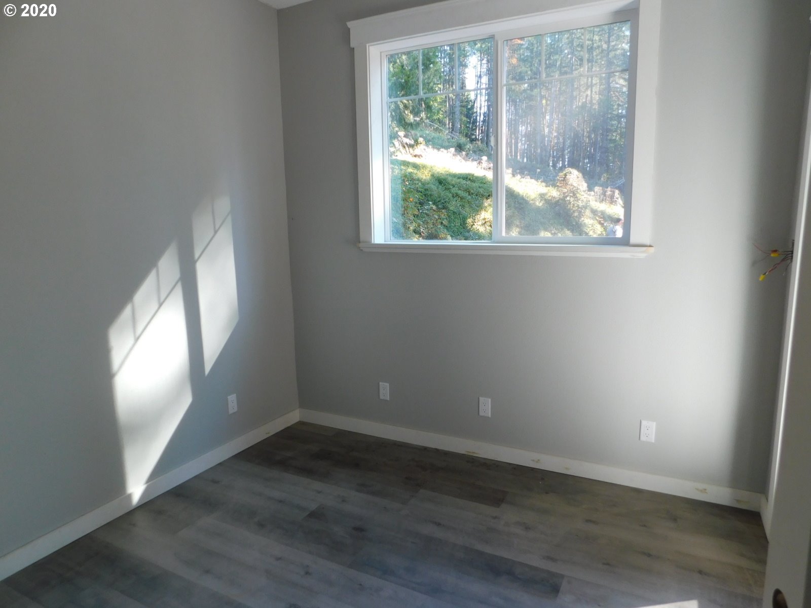 35775 Row River Road Cottage Grove, OR 97424 - Photo 20 of 28 Gallery Image 20