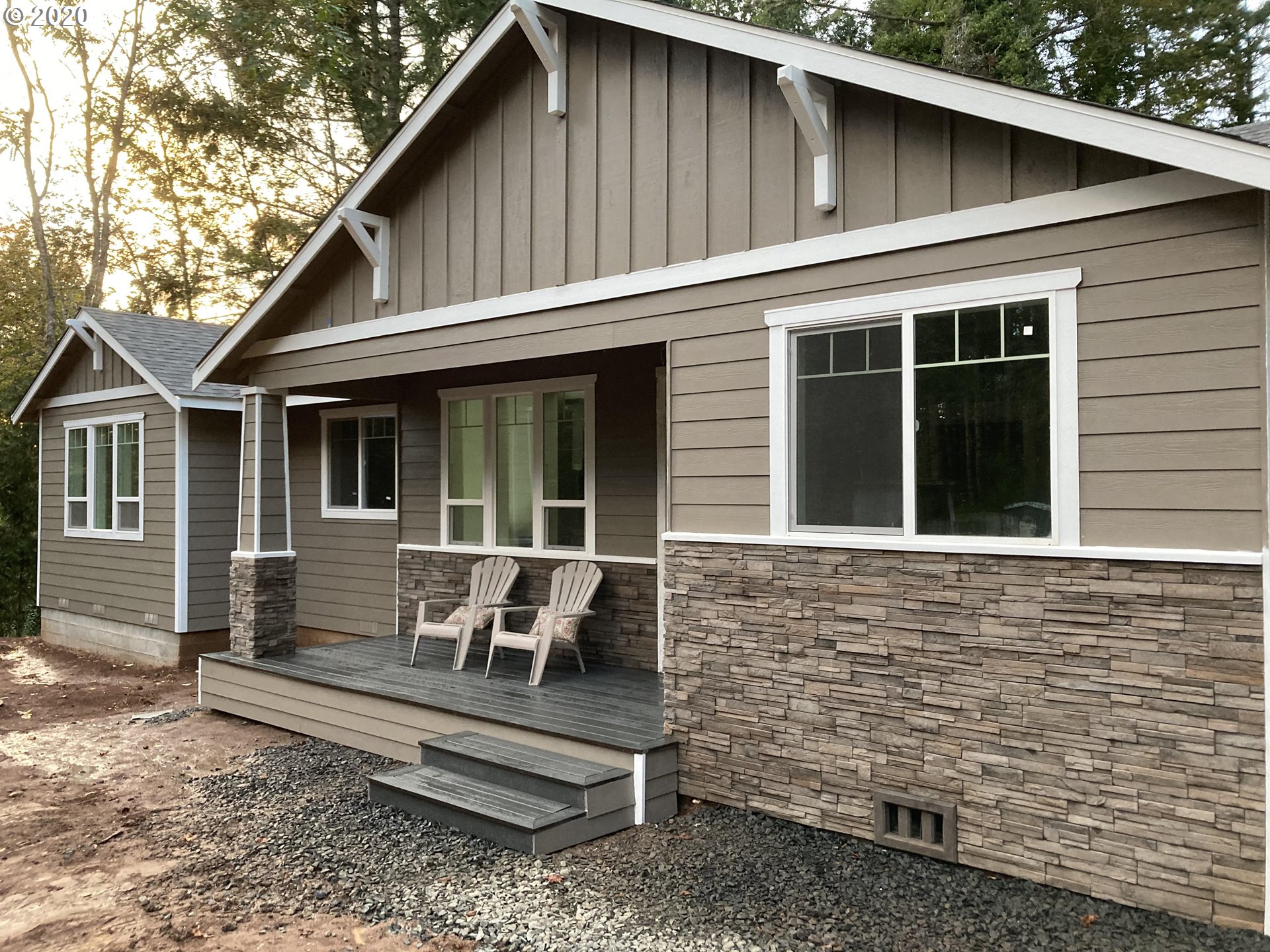 35775 Row River Road Cottage Grove, OR 97424 - Photo 3 of 28 Gallery Image 3