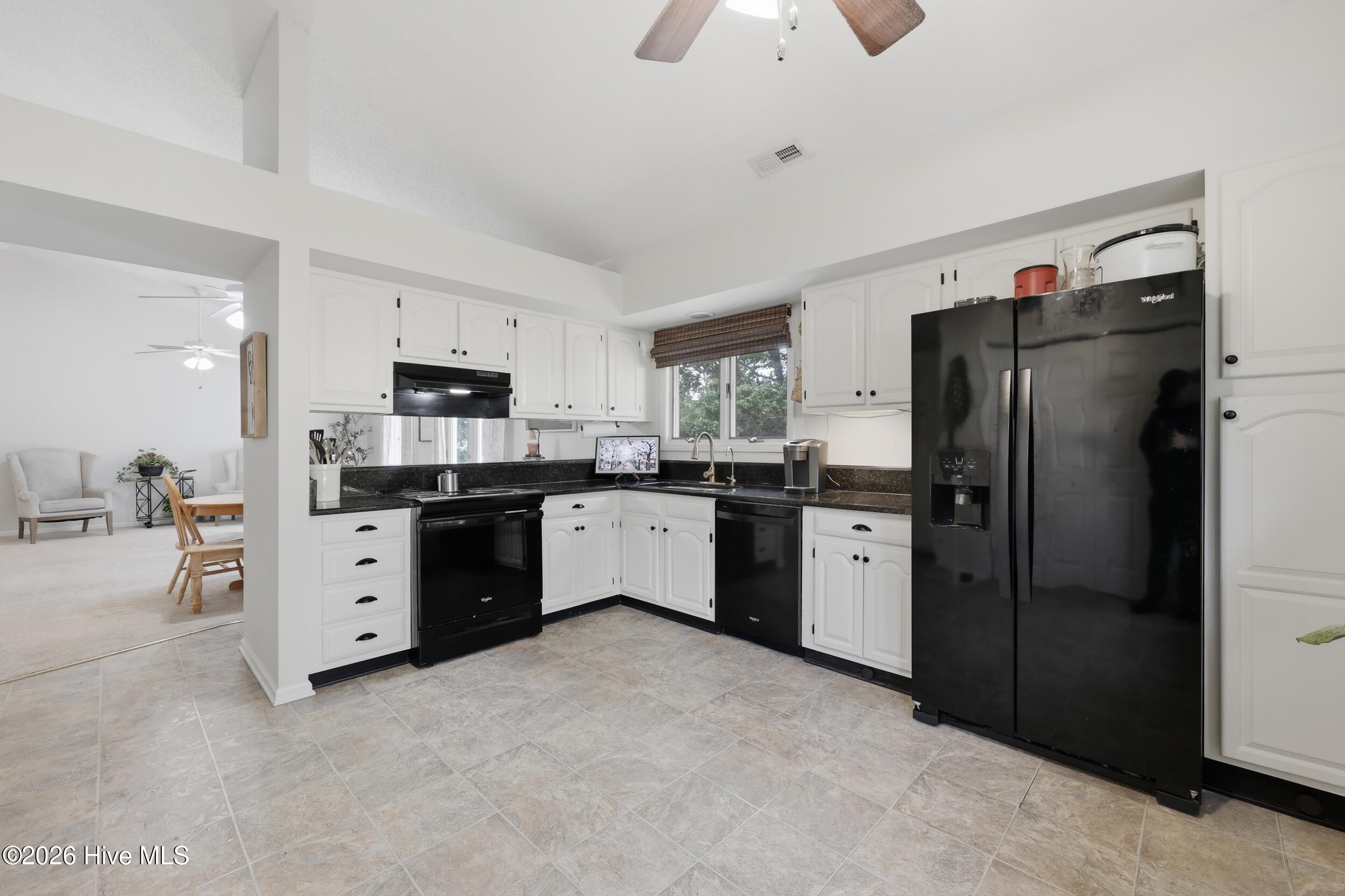935 Soundside Road Edenton, NC 27932 - Photo 5 of 34 Kitchen