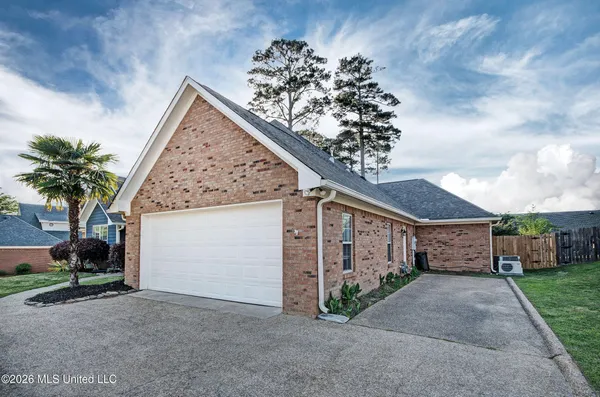 $430,000 | 519 Ridge Circle, Brandon, MS 39047