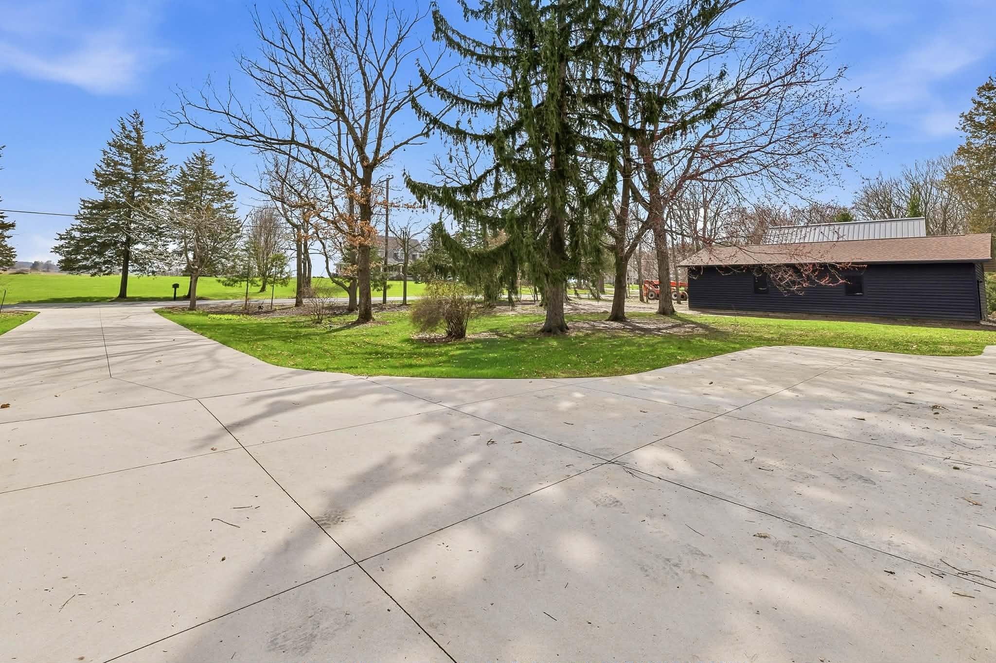 W1484 Spring Grove Road Ripon, WI 54971 - Photo 6 of 89