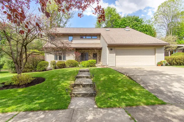 $450,000 | 17 Edgecomb Road, Binghamton, NY 13905