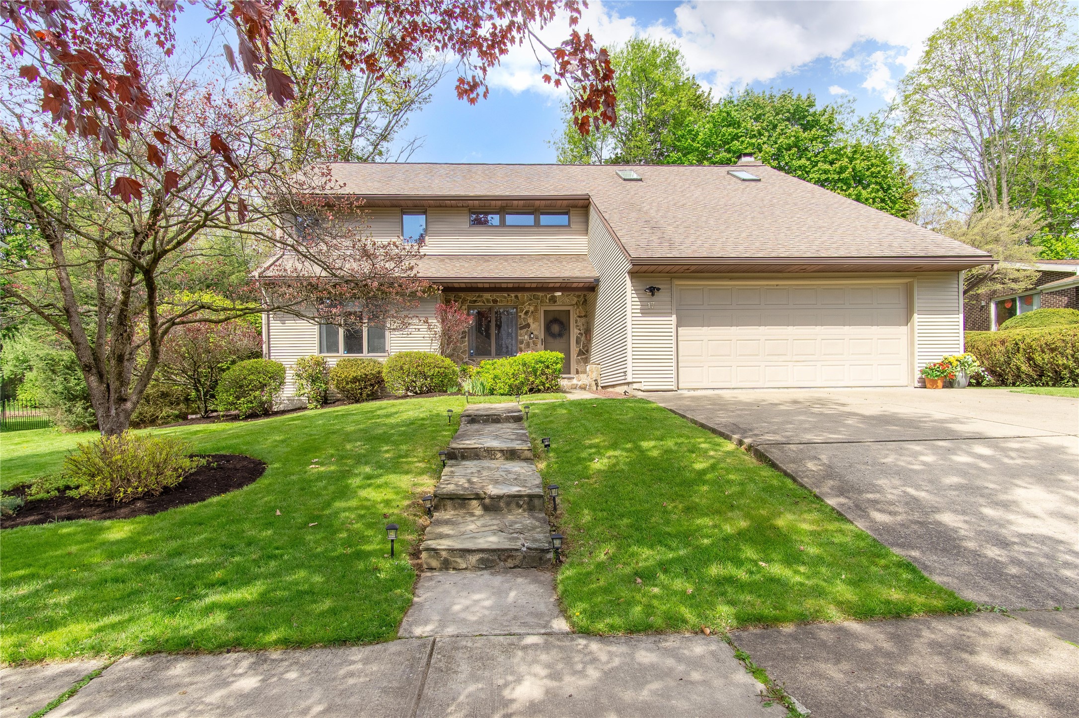 17 Edgecomb Road Binghamton, NY 13905 - Photo 1 of 50