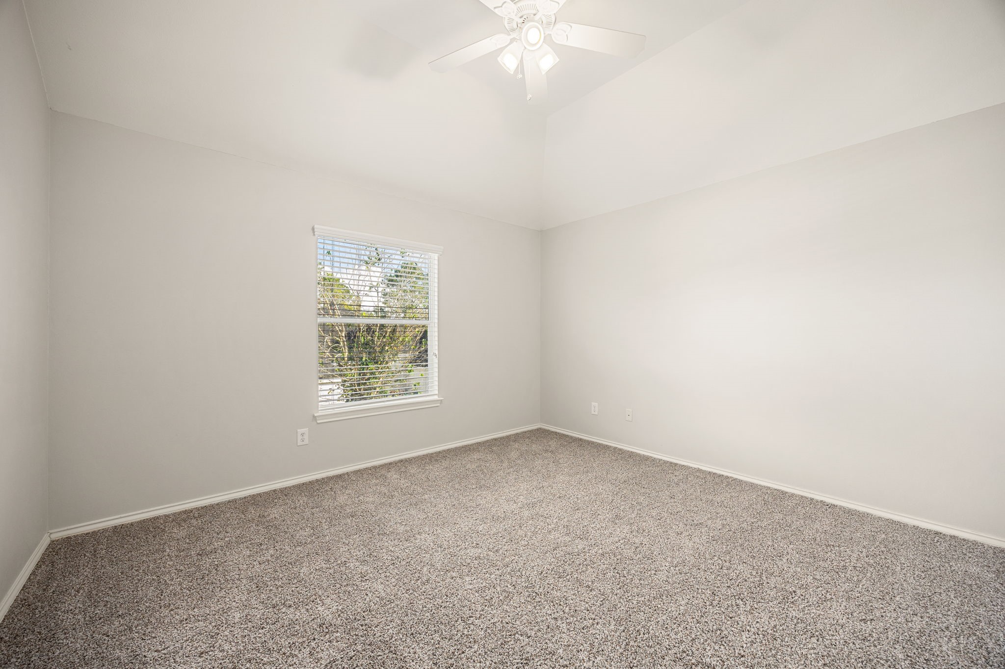 3707 Pecan Court Manvel, TX 77578 - Photo 22 of 35 an empty room with a window