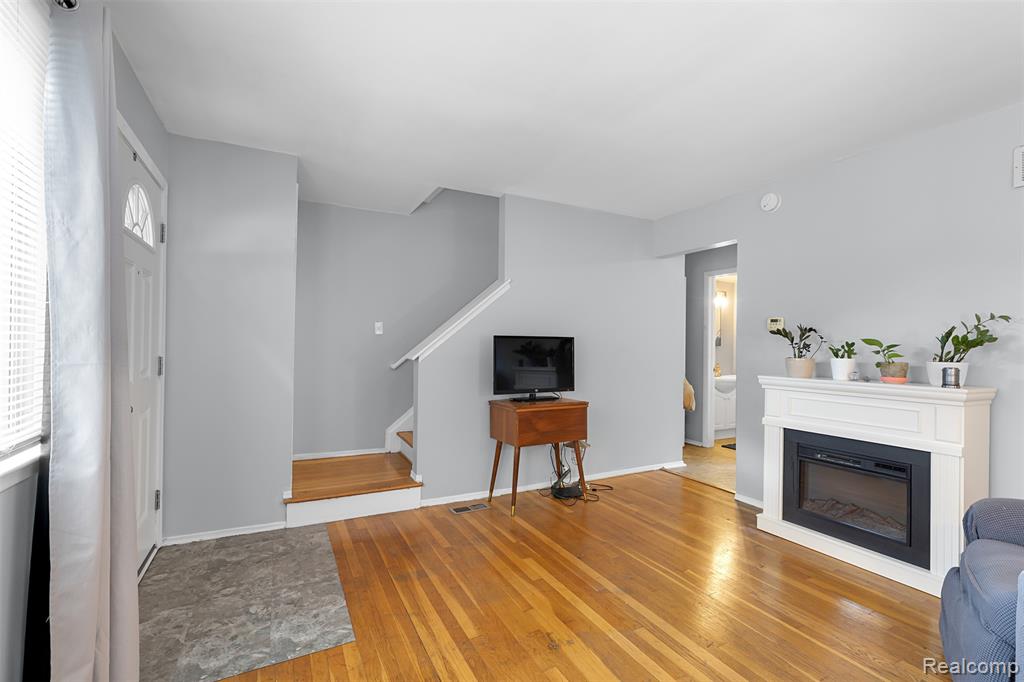 23364 Baker Street Taylor, MI 48180 - Photo 7 of 23 Gallery Image 7