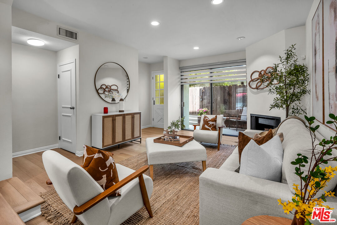 7862 West Manchester Avenue Playa del Rey, CA 90293 - Photo 9 of 44
