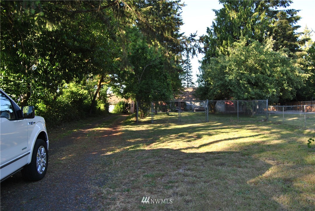 7334 Fair Oaks Road Southeast Olympia, WA 98513 - Photo 3 of 20 Gallery Image 3