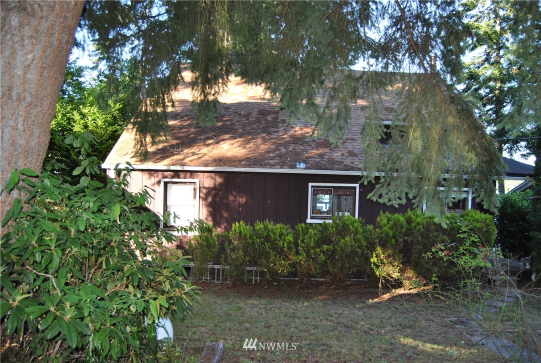 7334 Fair Oaks Road Southeast Olympia, WA 98513 - Photo 5 of 20 Gallery Image 5