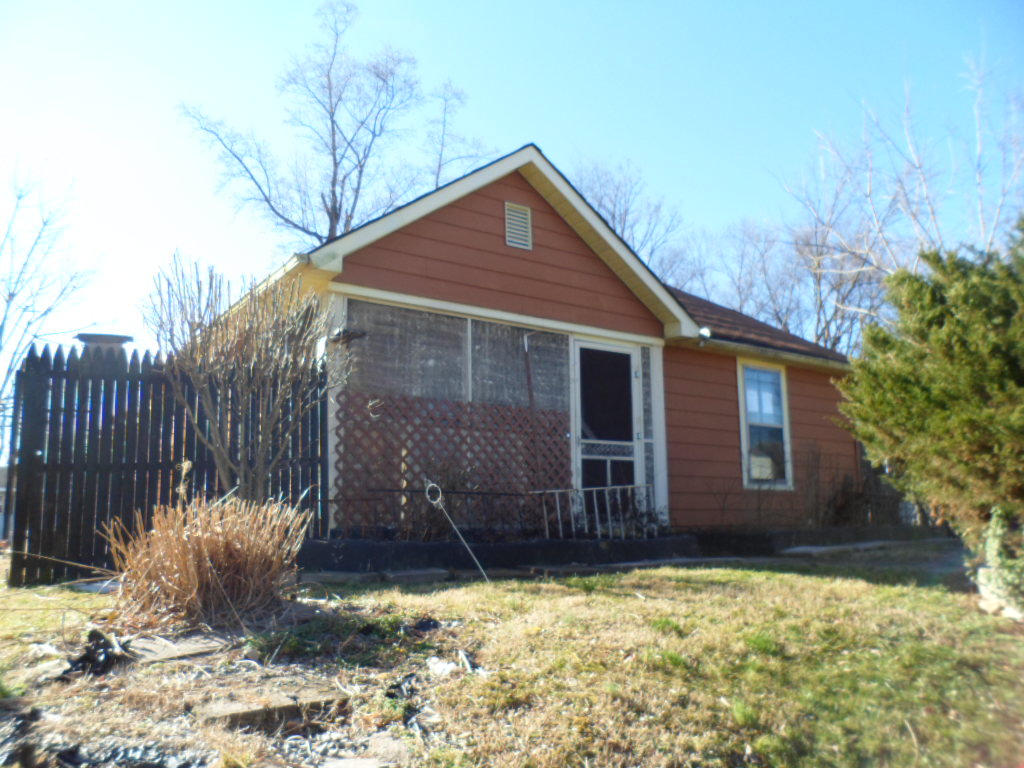 2915 Rector Street Knoxville, TN 37921 - Photo 5 of 13 1 front (2)