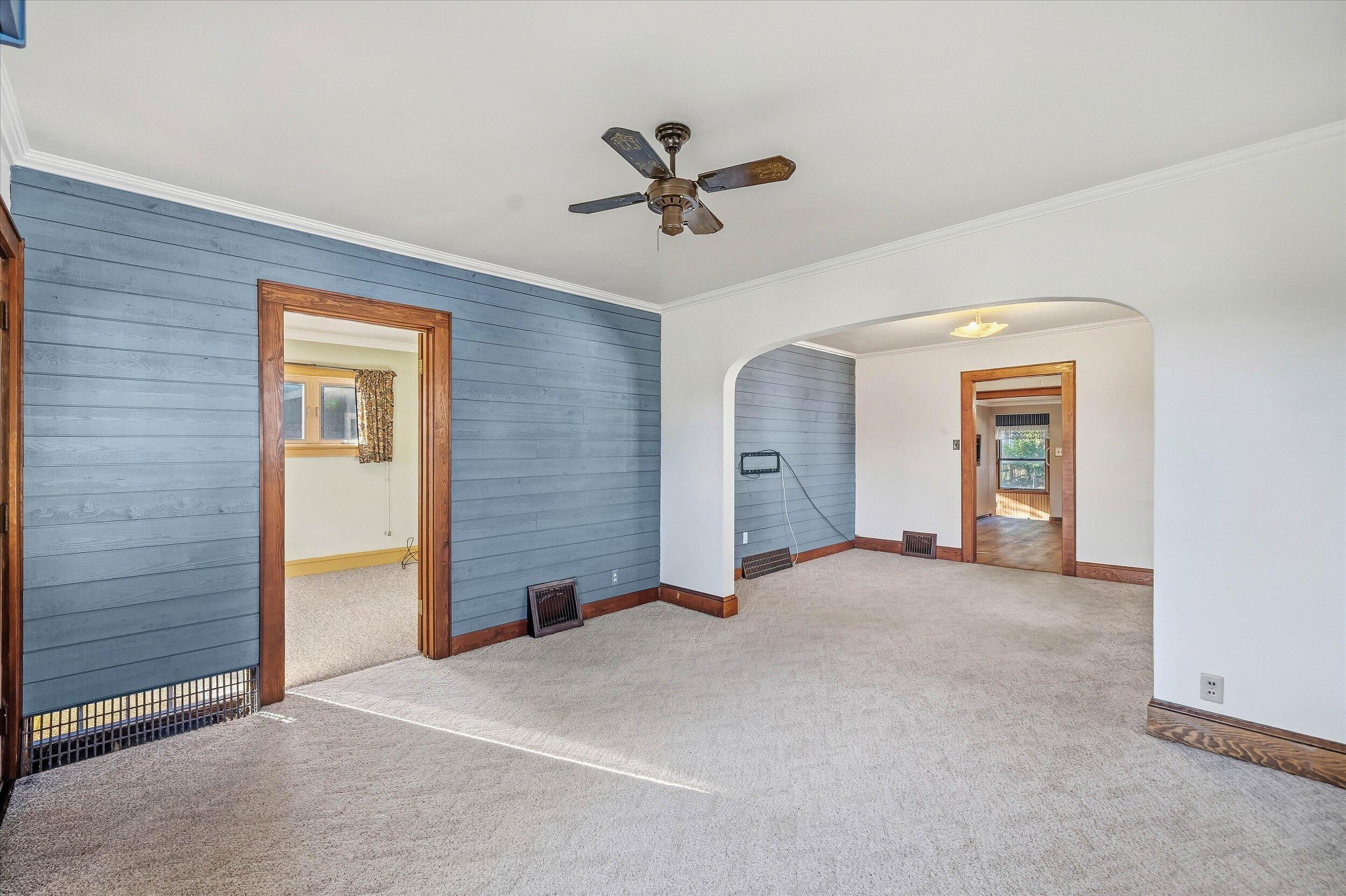 N70W5886 Bridge Road Cedarburg, WI 53012 - Photo 7 of 42 05-Living Room
