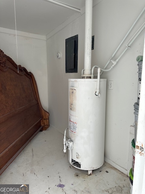 527 Carteret Road Brunswick, GA 31525 - Photo 20 of 23 a view of a storage room