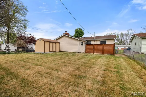 $1,500 | 526 Lynn Haven Lane, Hazelwood, MO 63042