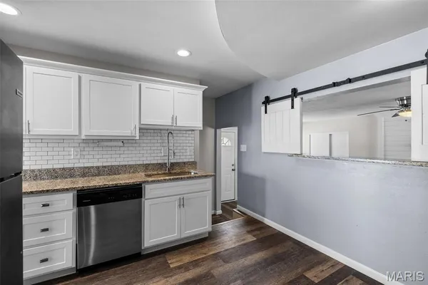 $1,500 | 526 Lynn Haven Lane, Hazelwood, MO 63042