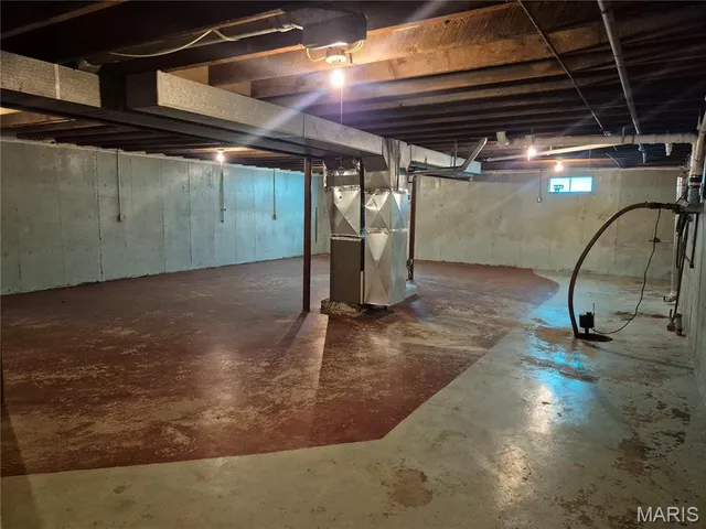 $189,900 | 1048 Cote Brillante, Granite City, IL 62040