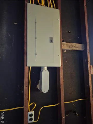 $189,900 | 1048 Cote Brillante, Granite City, IL 62040