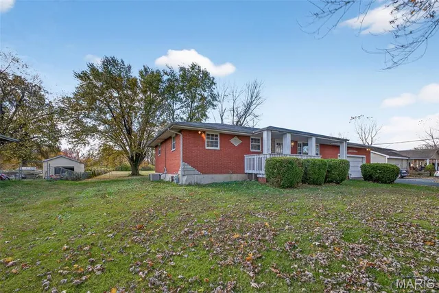 $189,900 | 1048 Cote Brillante, Granite City, IL 62040