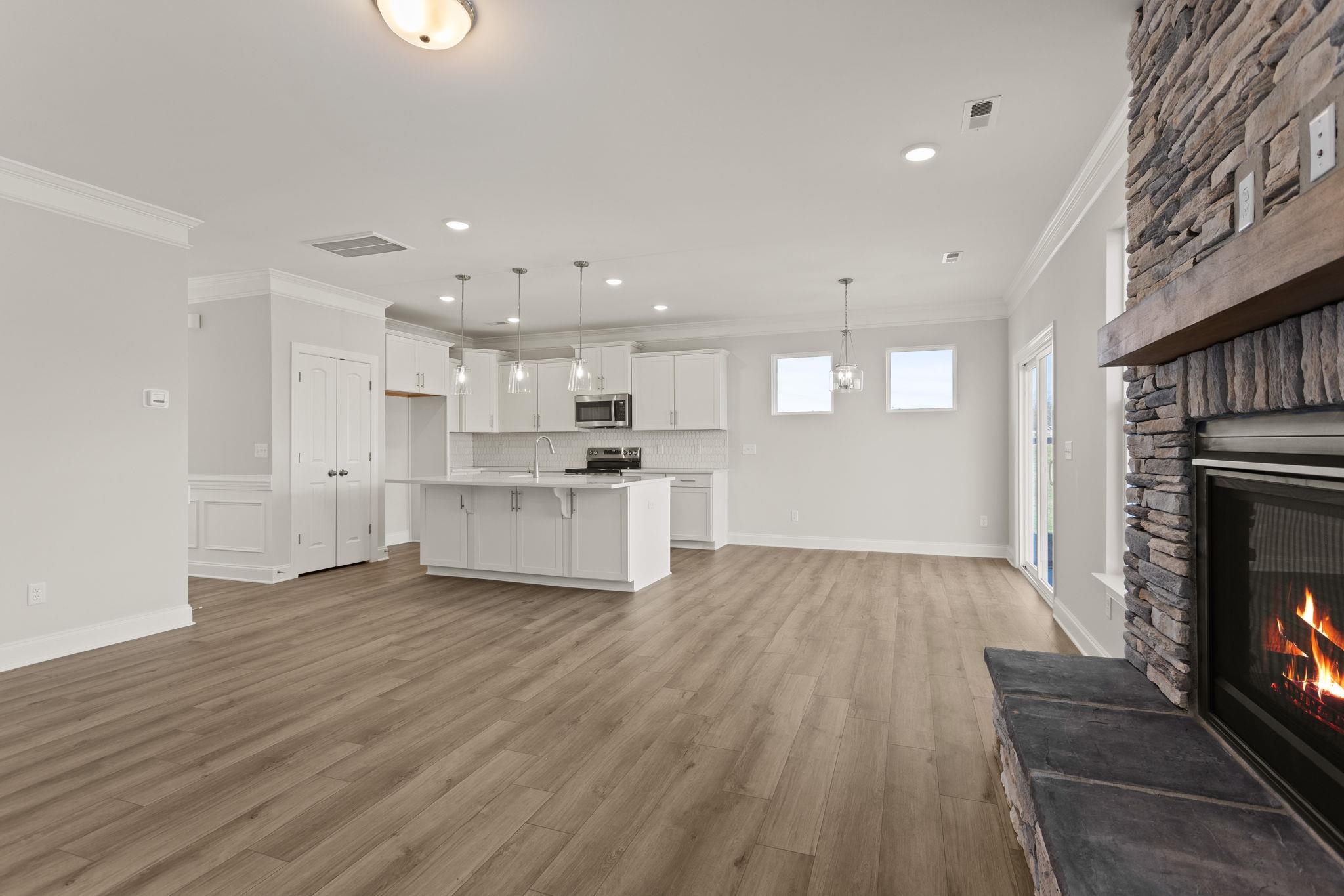 1813 Betsy Ross Drive Moore, SC 29369 - Photo 7 of 24