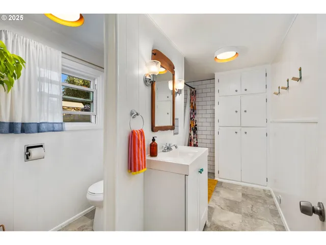 $435,000 | 1112 Northeast 160th Avenue, Portland, OR 97230