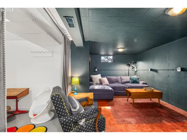 $435,000 | 1112 Northeast 160th Avenue, Portland, OR 97230