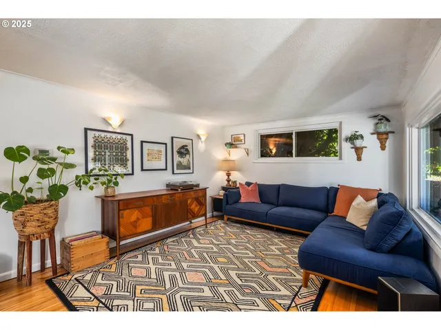 $435,000 | 1112 Northeast 160th Avenue, Portland, OR 97230