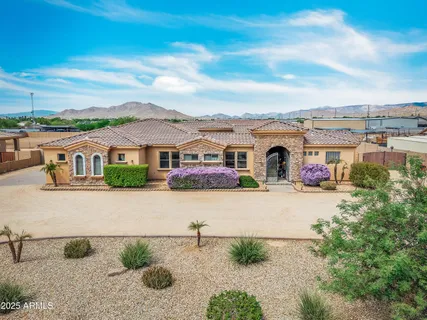 $1,874,000 | 810 West Hidden Valley Drive, Phoenix, AZ 85086