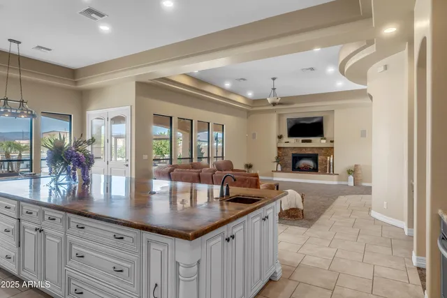 $1,874,000 | 810 West Hidden Valley Drive, Phoenix, AZ 85086