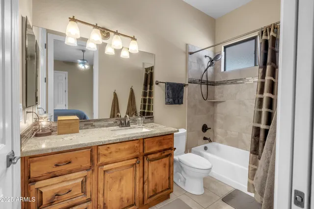 $1,874,000 | 810 West Hidden Valley Drive, Phoenix, AZ 85086