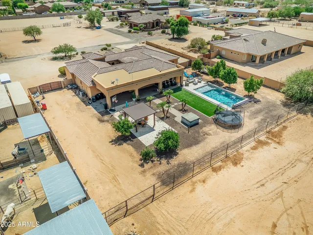 $1,874,000 | 810 West Hidden Valley Drive, Phoenix, AZ 85086