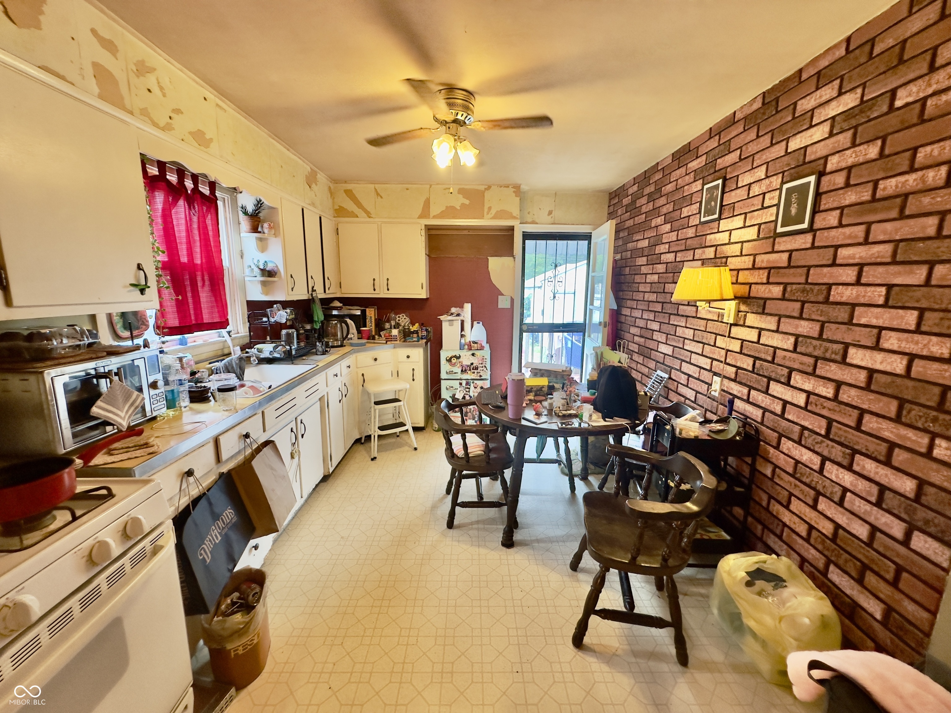 3040 English Avenue Indianapolis, IN 46201 - Photo 4 of 16 Gallery Image 4