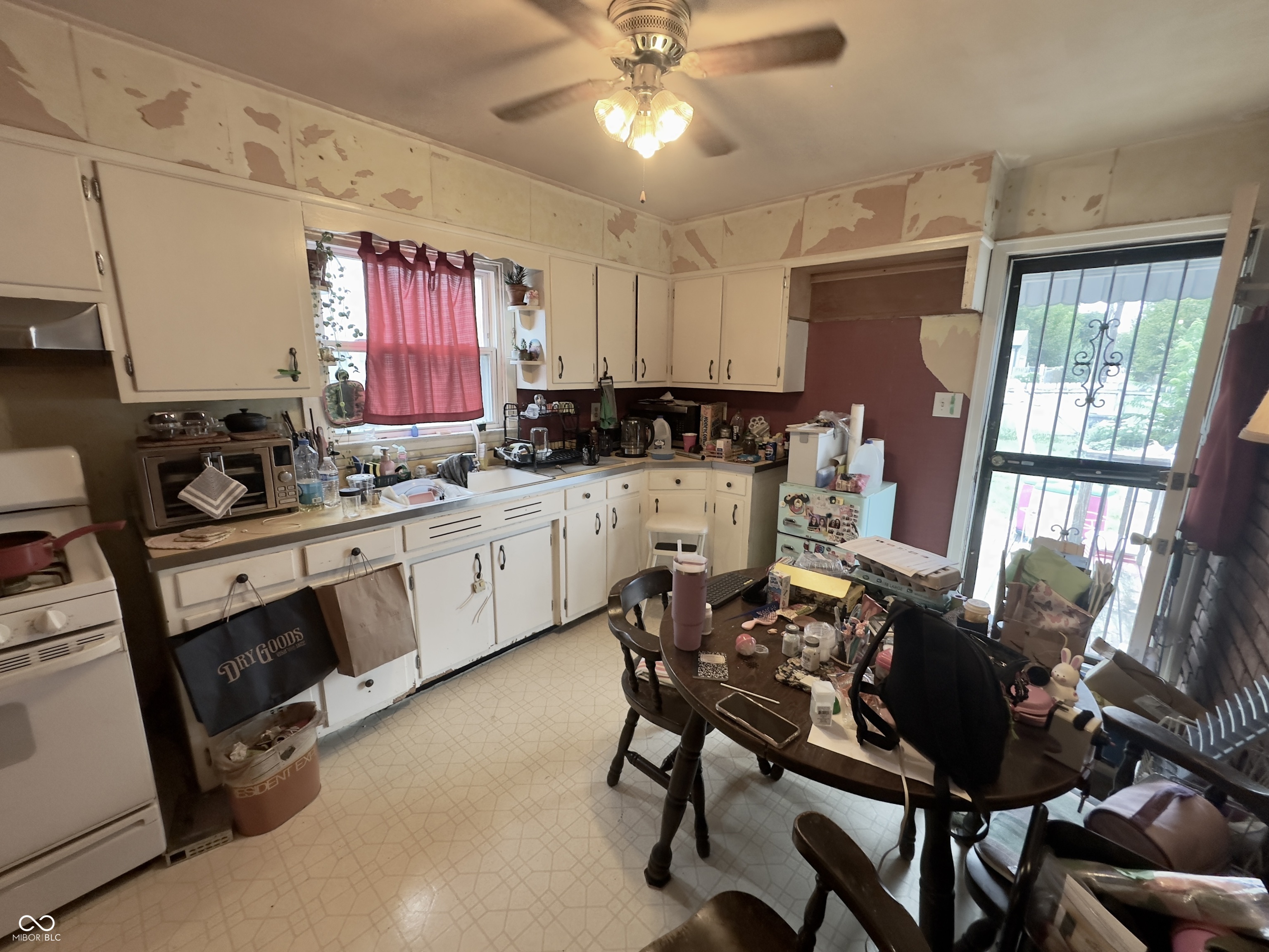 3040 English Avenue Indianapolis, IN 46201 - Photo 5 of 16 Gallery Image 5