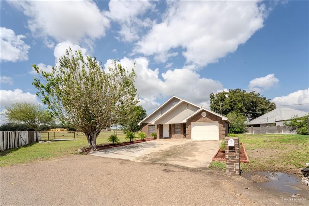 3718 Gonzalez Lane McAllen, TX 78504 - Photo 3 of 36 Gallery Image 3